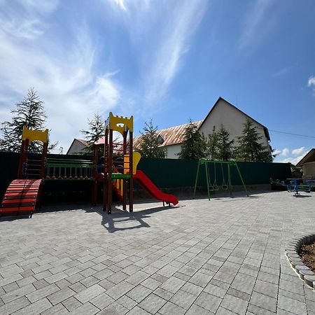 Golden Lemon Apartment Mizhhirya  Екстериор снимка