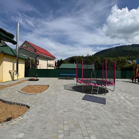 Golden Lemon Apartment Mizhhirya  Екстериор снимка